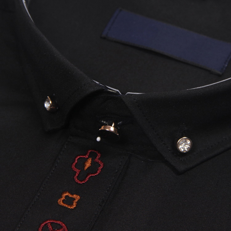 Camisa De Hombre Con Patrón Bordado